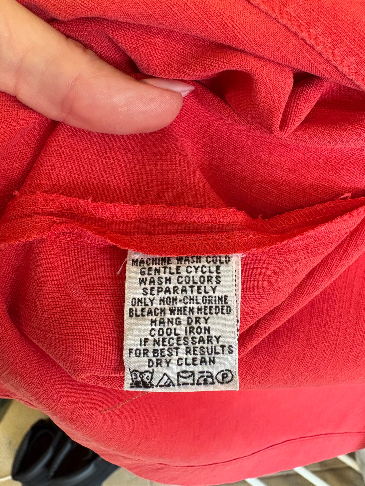 Men's Tommy Bahama 100% Silk Short Sleeve Button Down Shirt, Red - Size XL