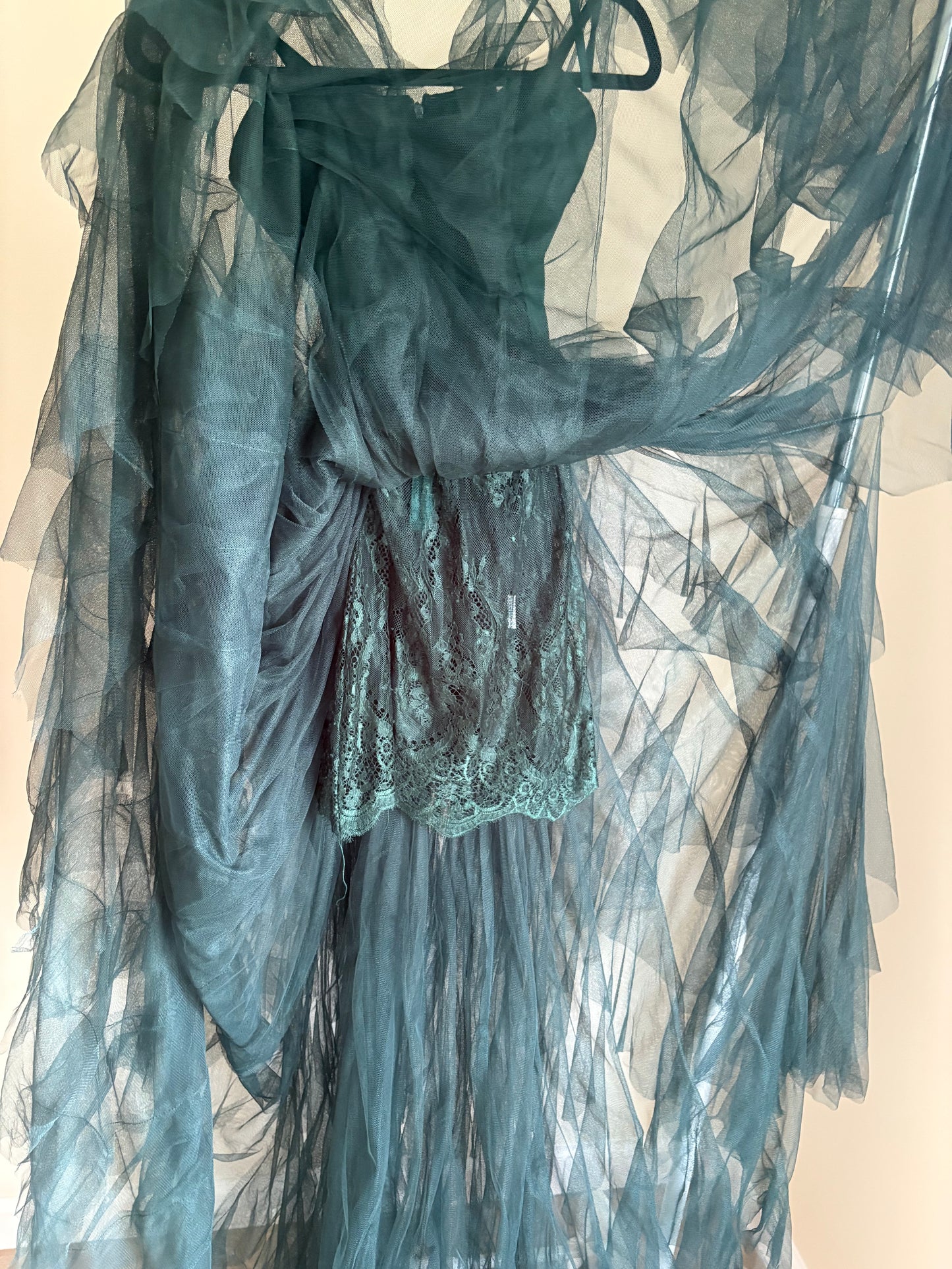 Women's Faeriesty Green Tulle Layered Long Prom Special Occasion Dress Size Medium