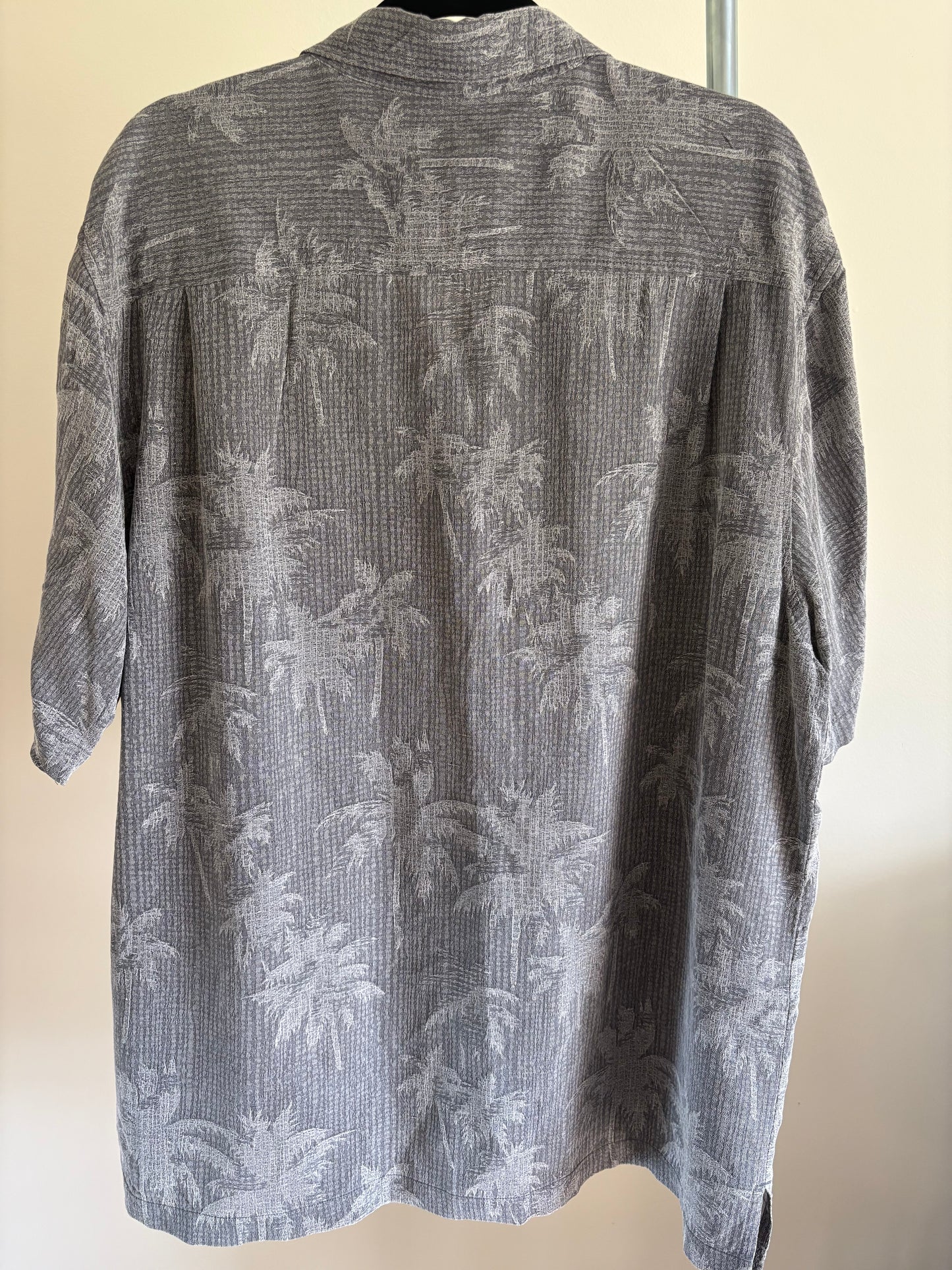 Men's Tommy Bahama Camp Shirt, Digital Palms Cave Gray, 100% Silk, Size XL
