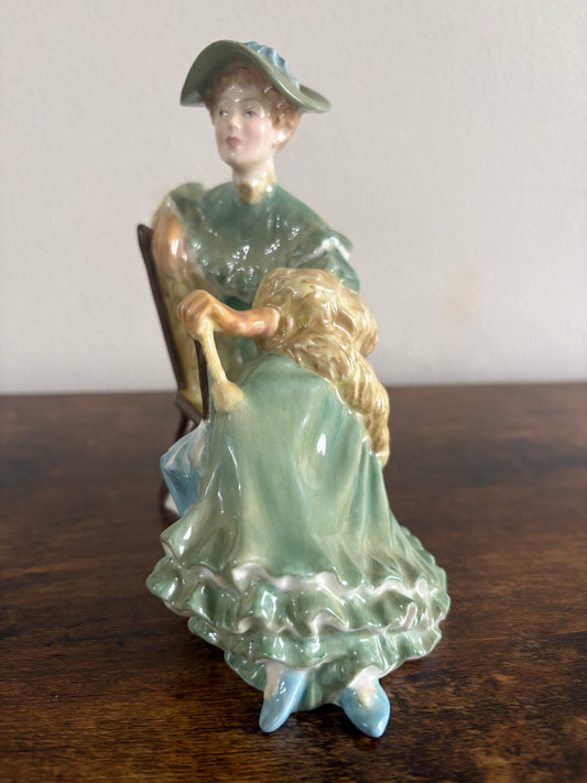 D - Royal Doulton Limited Figurine HN2356 Ascot Lady Green Parasol Sit VTG Fur 1967