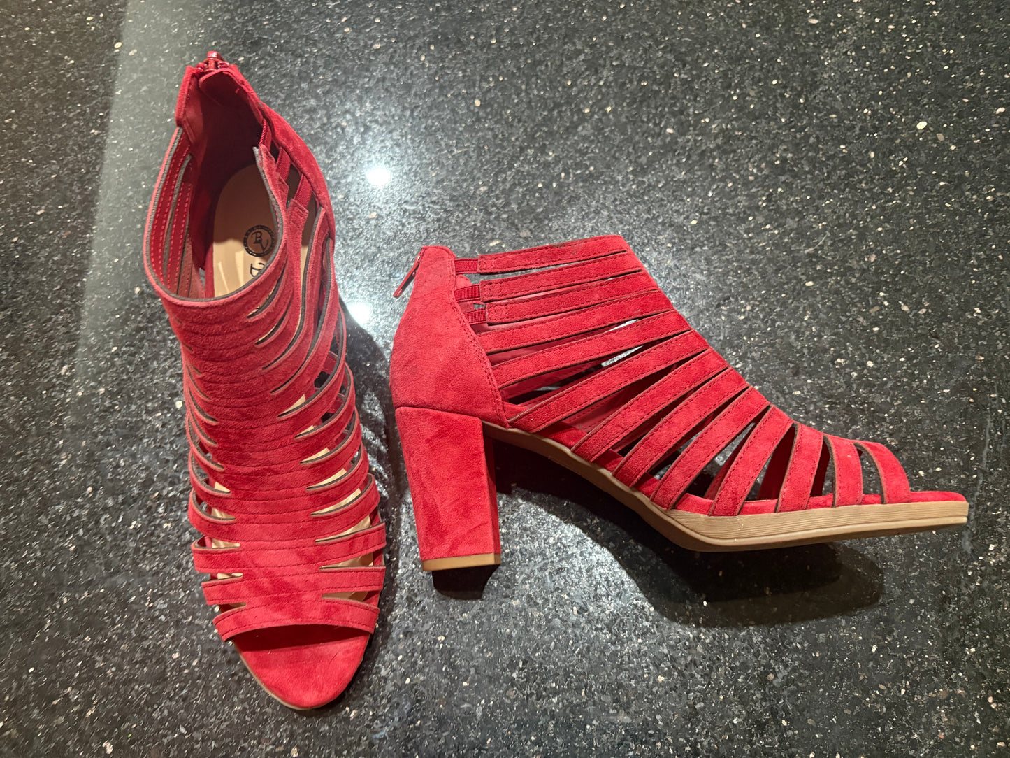 Women’s Bella Vita Maise, Red, Block Heel, Caged Sandal - Size 9.5