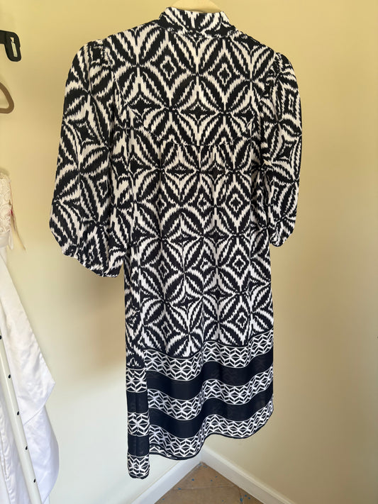 Women's Banana Republic Tunic Dress, Lined, Stretch, Geometric Pattern, Navy & White - Size 0