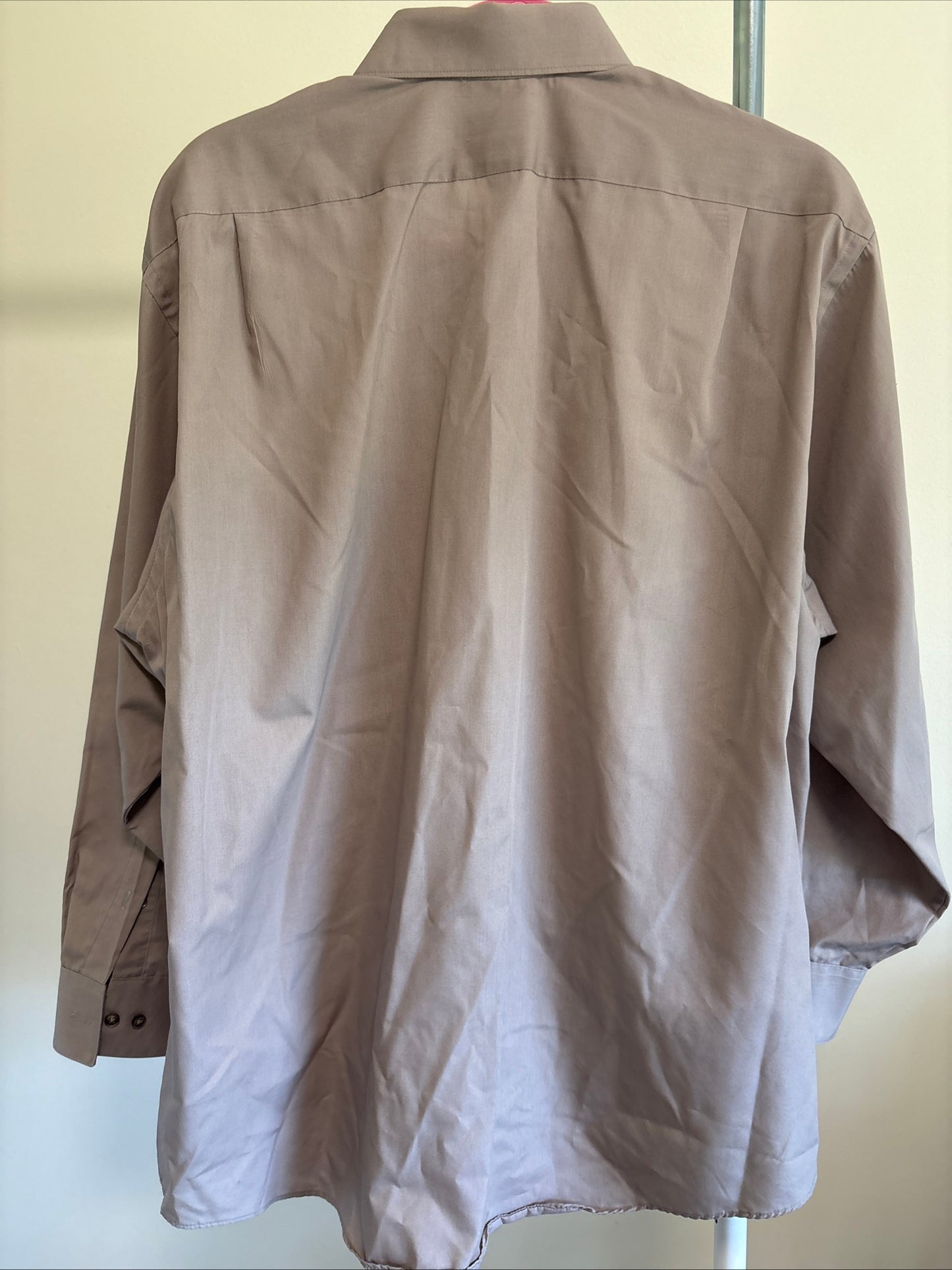 Men's Van Heusen Fitted, Button Down, Poplin, Long Sleeve, Greige - Size 17.5 32/33