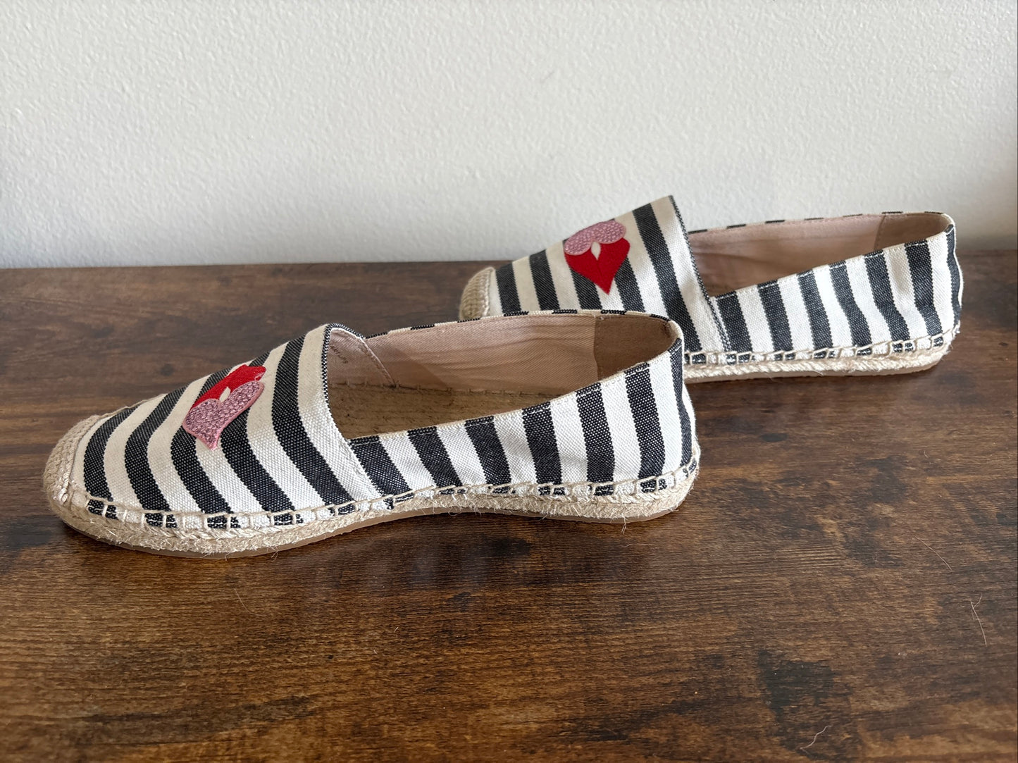 Women's Kate Spade Striped Gimlet Heart Lips Style Espadrilles Shoes - Size 6.5