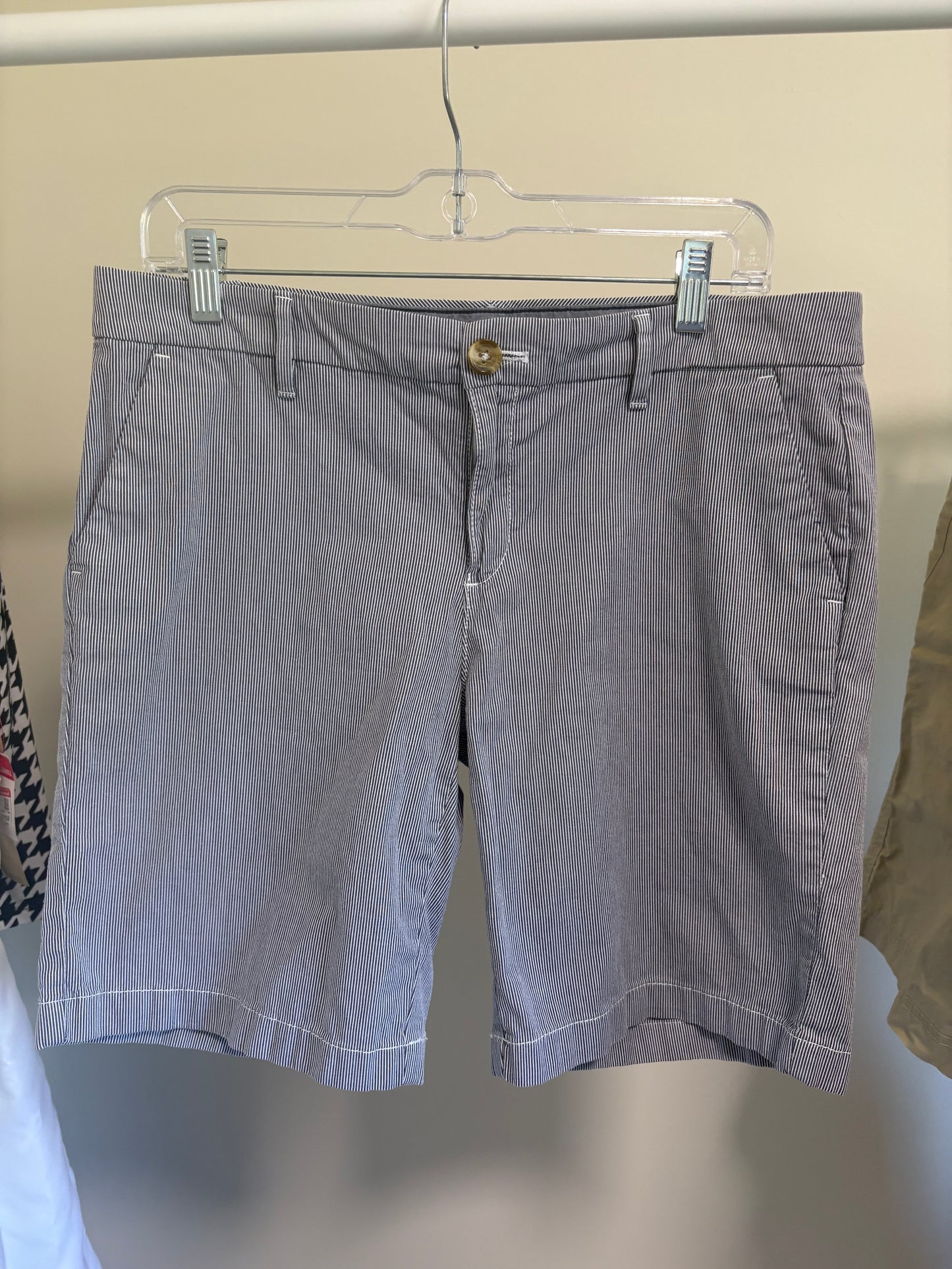 Women's Tommy Hilfiger Bermuda Shorts, Blue White Striped Stretch - Size 10