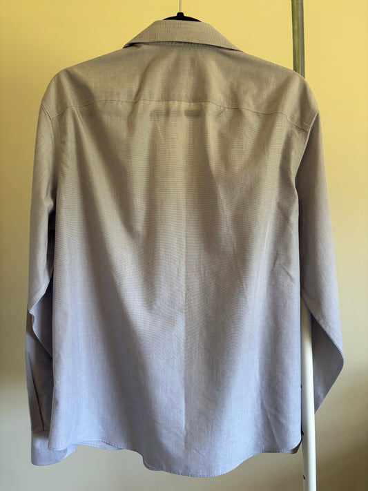 Men's UNTUCKit Wrinkle Free, Long Sleeve, Button Shirt - Grey With Red Accent - Size Large