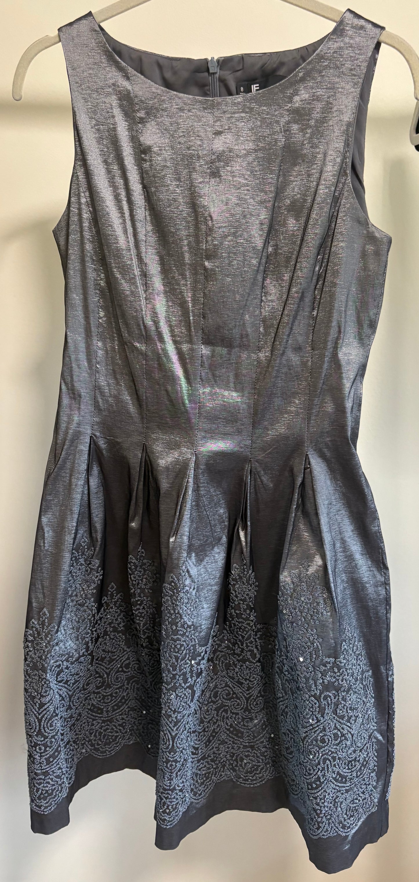 Women's LESLIE FAY Gunmetal Gray Beaded Poly Satin Social Cocktail Dress - Size 8