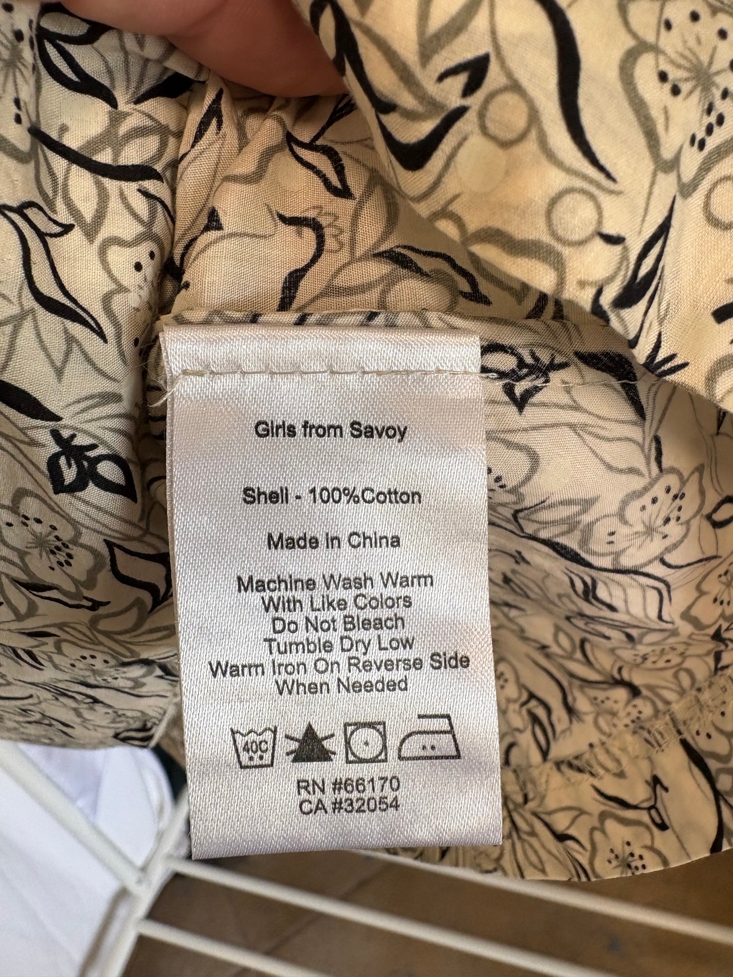 Women's GIRLS FROM SAVOY Anthropologie Black/cream Floral Sleeveless Halter Top - Size 6