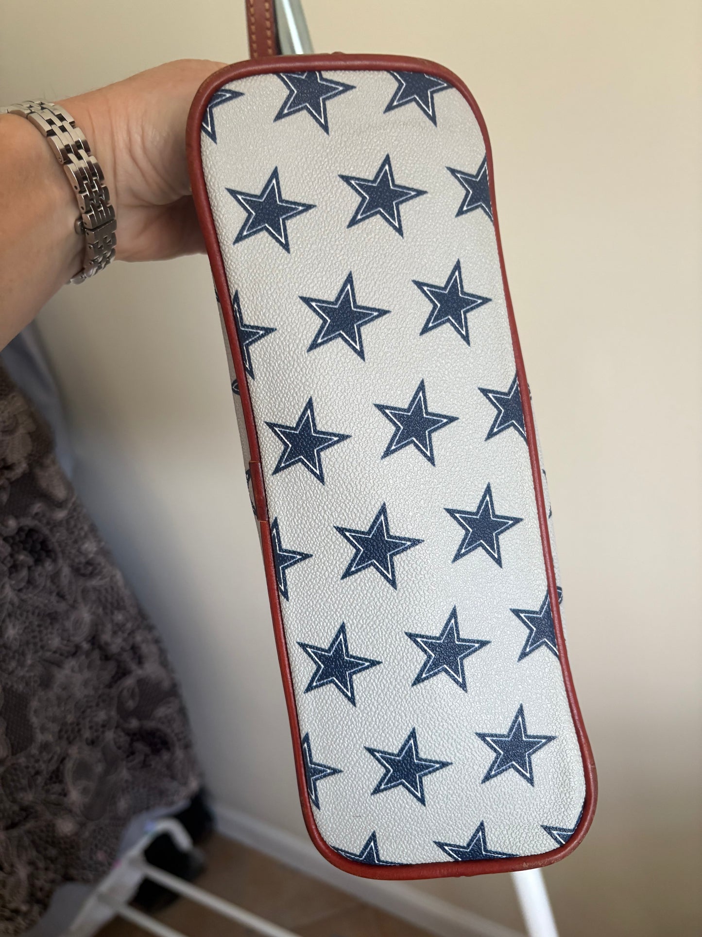 Purse: Dooney & Bourke Dallas Cowboys Crossbody, NFL Limited Edition