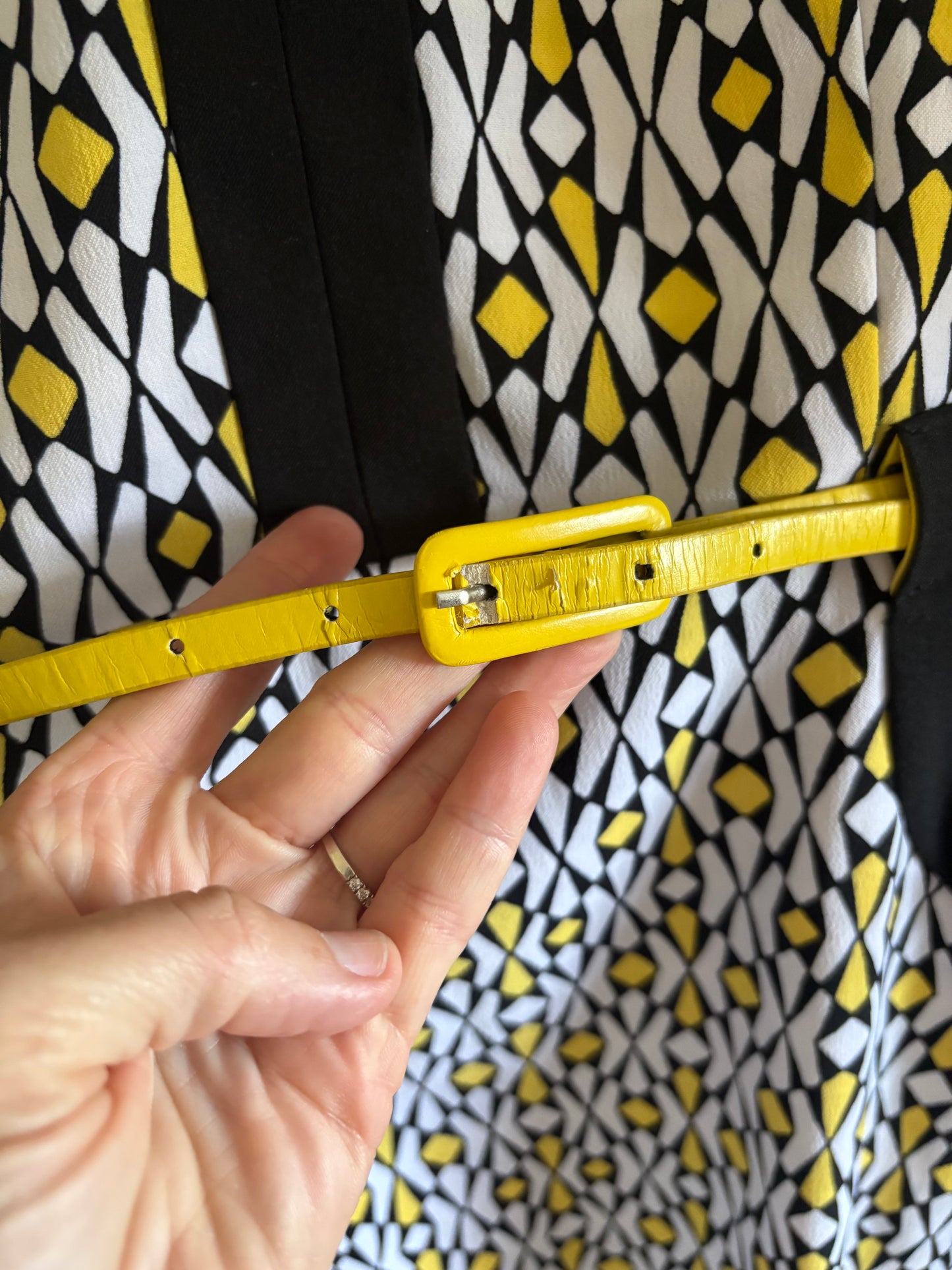 Women's London Times Dress, Petite, Black Yellow and White, Sheath / Pencil, Belted, Retro, Geometric - Size 10p