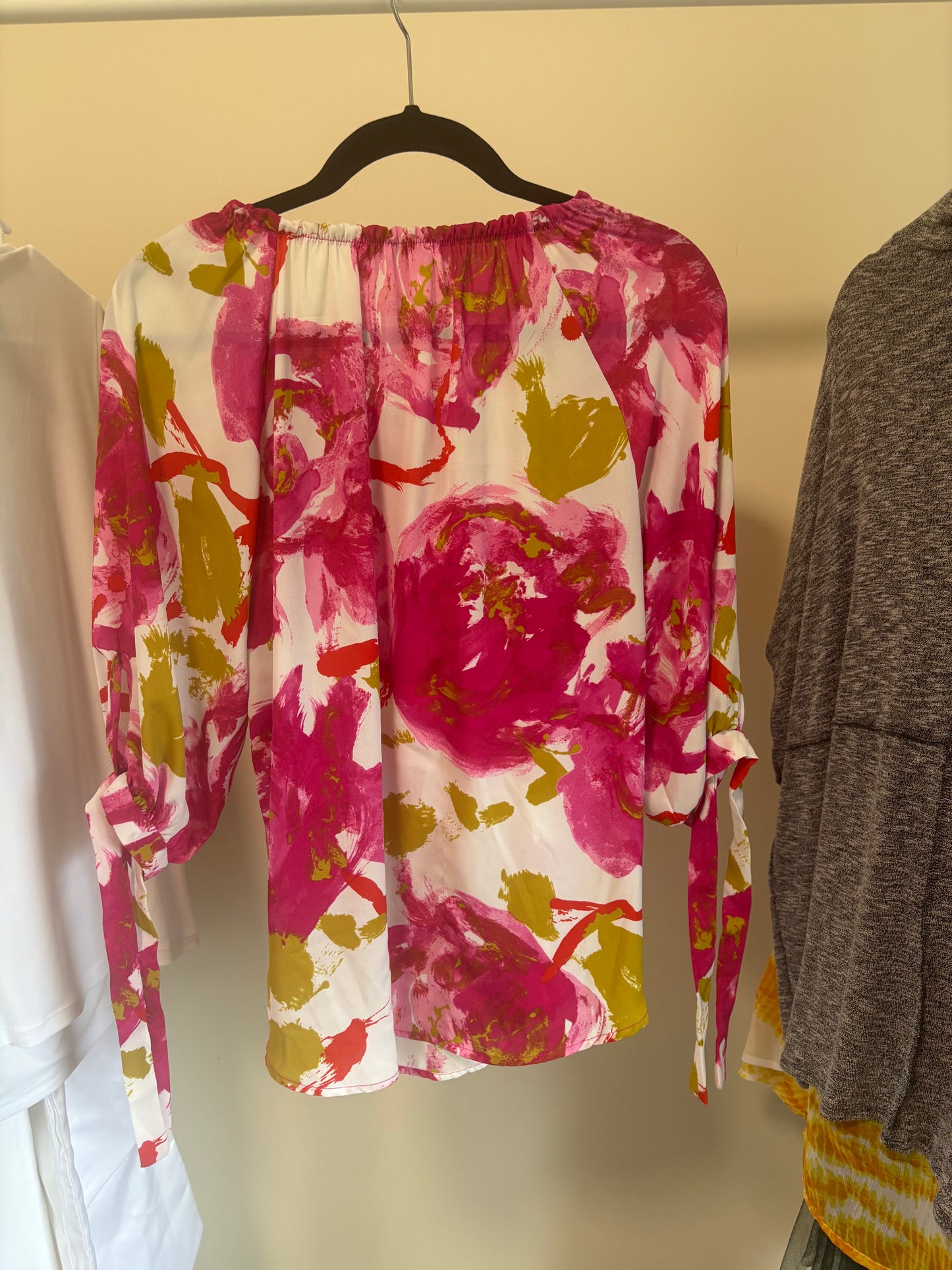 Women’s ReneeC Floral Blouse Shirt -  Size Small