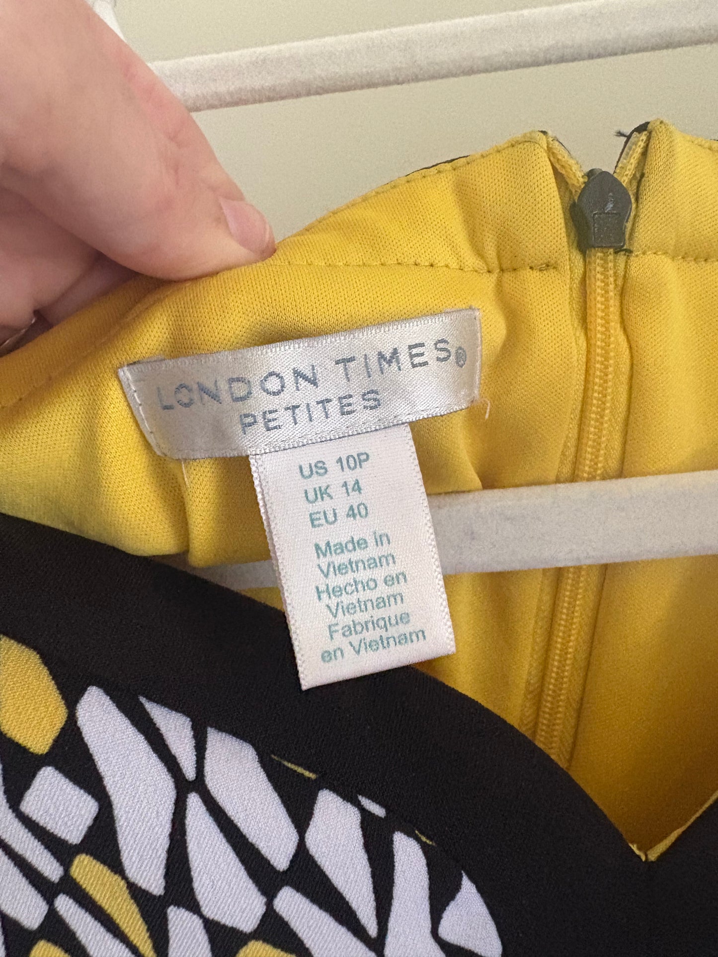 Women's London Times Dress, Petite, Black Yellow and White, Sheath / Pencil, Belted, Retro, Geometric - Size 10p