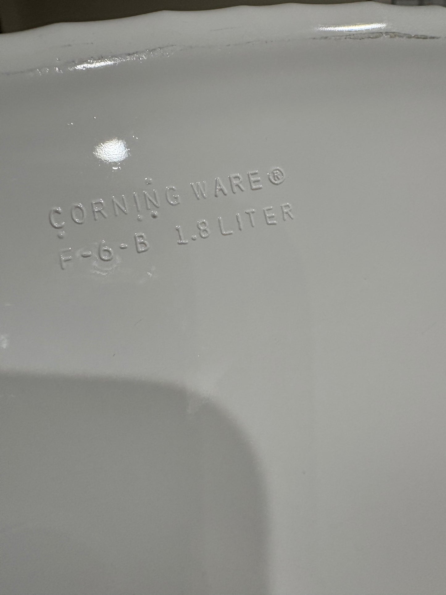 Corning Ware French White F-6-B Oval Casserole Dish With Pyrex Lid 1.8 Liter
