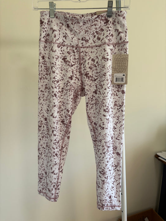 Women's Balance Collection Capri Legging Pant, Spotted Floral Spray Fling - Size Medium, New with Tags