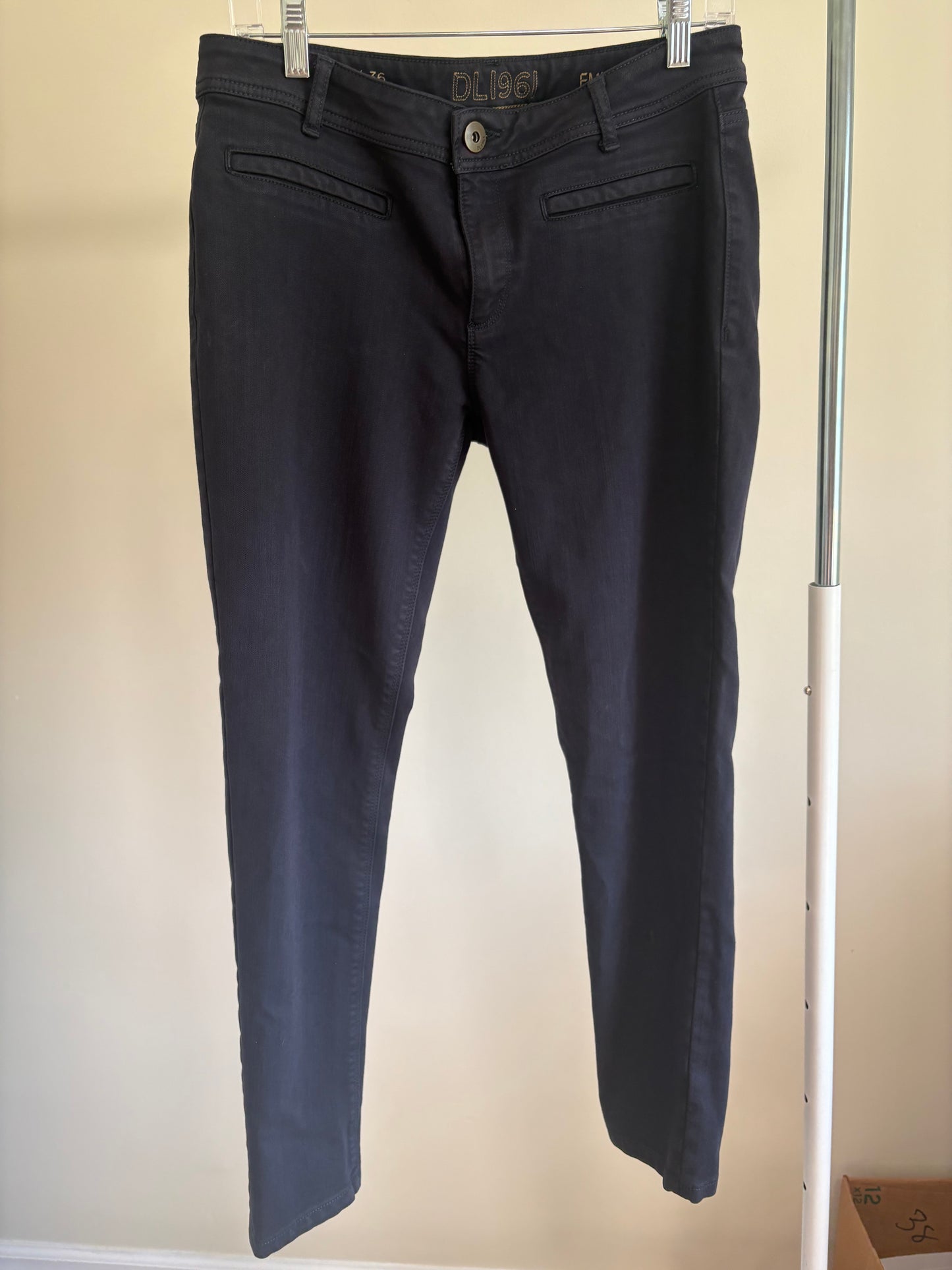 Women's DL1961 Emma Legging, Black - Size 30