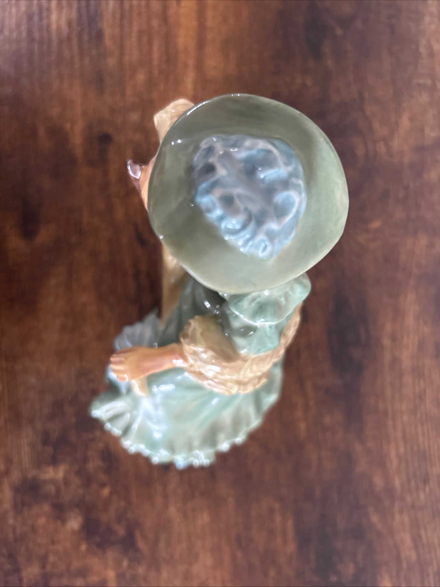 Royal Doulton Limited Figurine HN2356 Ascot Lady Green Parasol Sit VTG Fur 1967