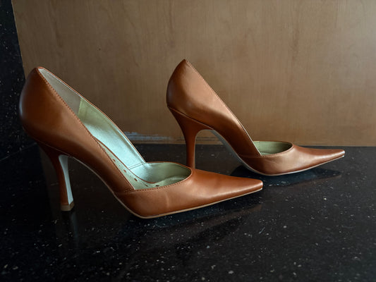 BCBGirls Copper Heel, Pointy Toe - Size 5.5