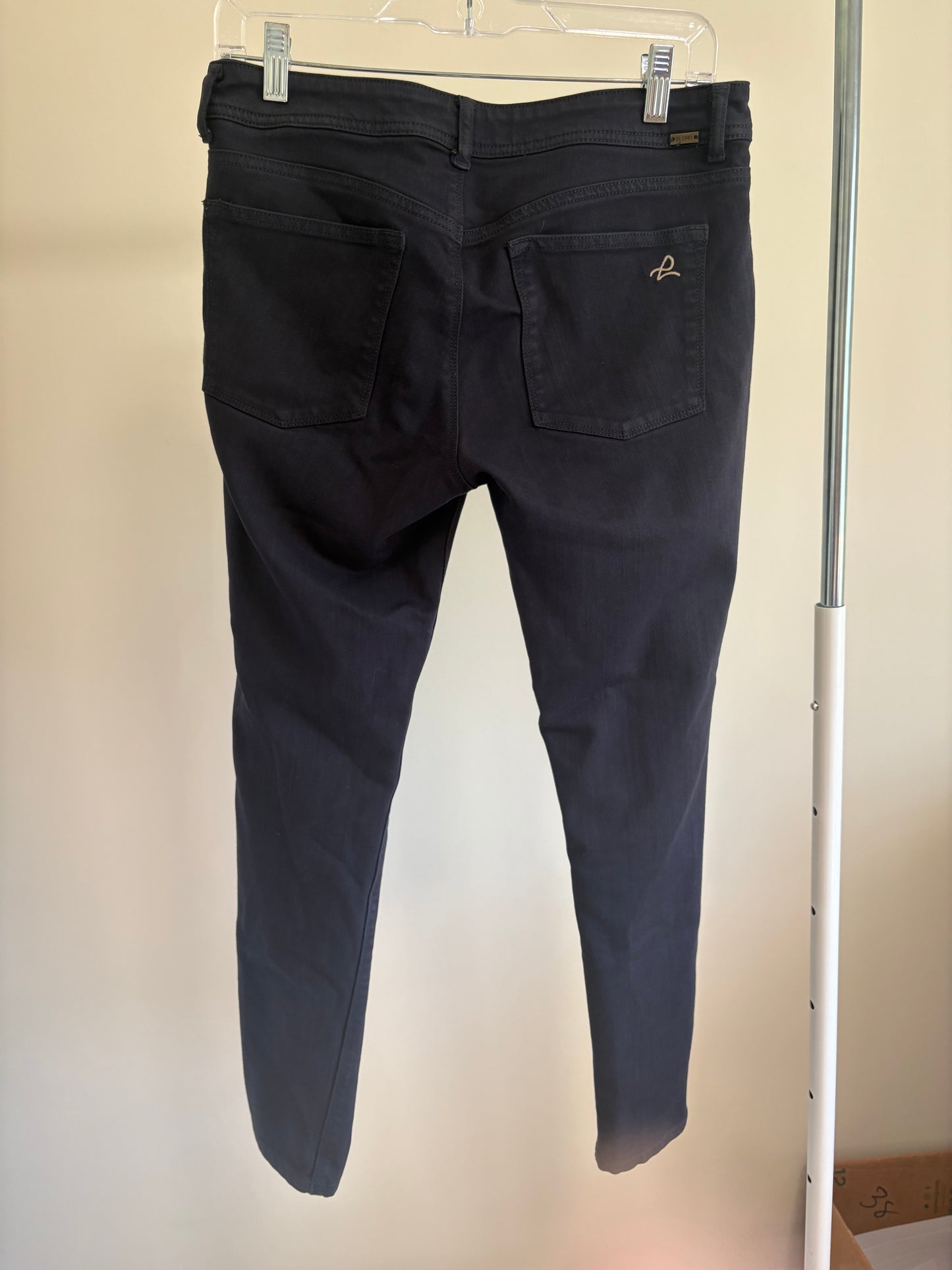 Women's DL1961 Emma Legging, Black - Size 30