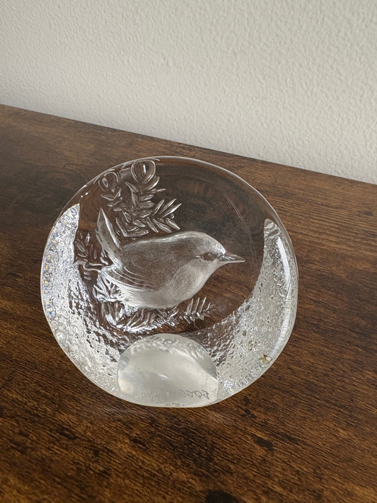 Mats Jonasson Sweden Crystal Etched Bird~ 9203 Wren ~ Signed - VTG - Paperweight
