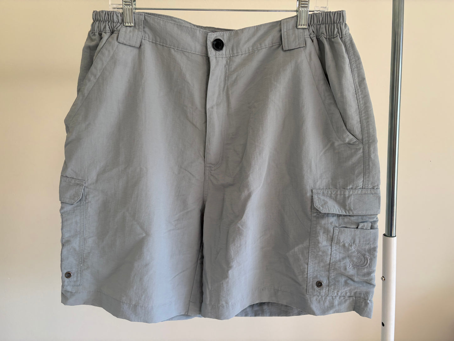 Men's Reel Legends Cargo Shorts, Light Gray - Size Large