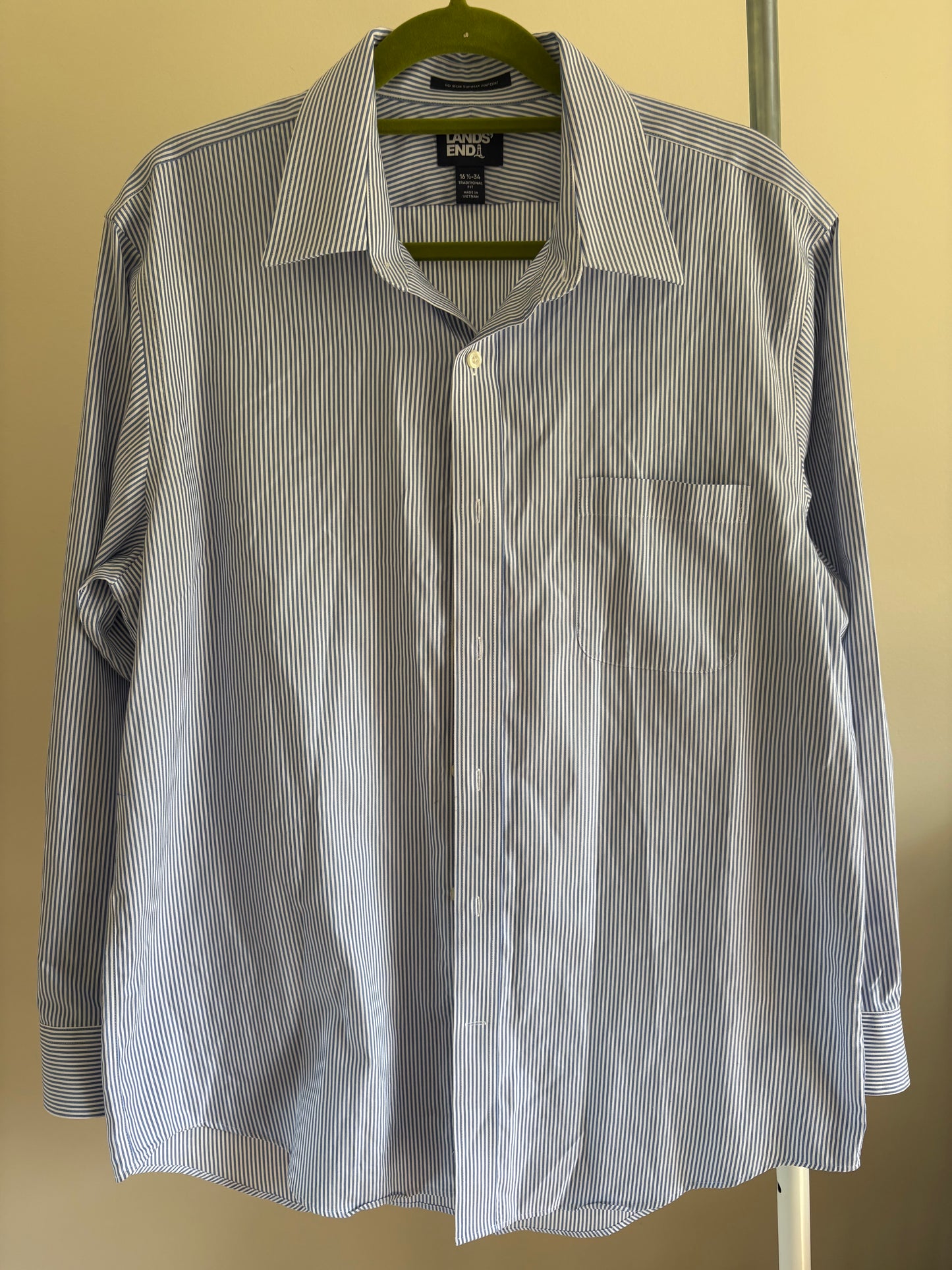 T - Men’s Lands End Long Sleeve Shirt - Supima Pinpoint No Iron Traditional Fit - Size Large 16.25 - 34