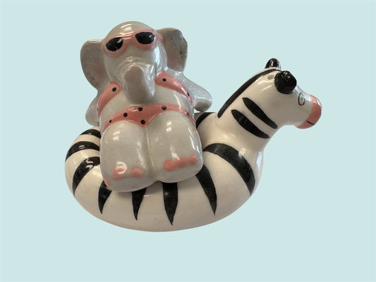 D - VTG Sunbathing Elephant Salt & Pepper Shakers