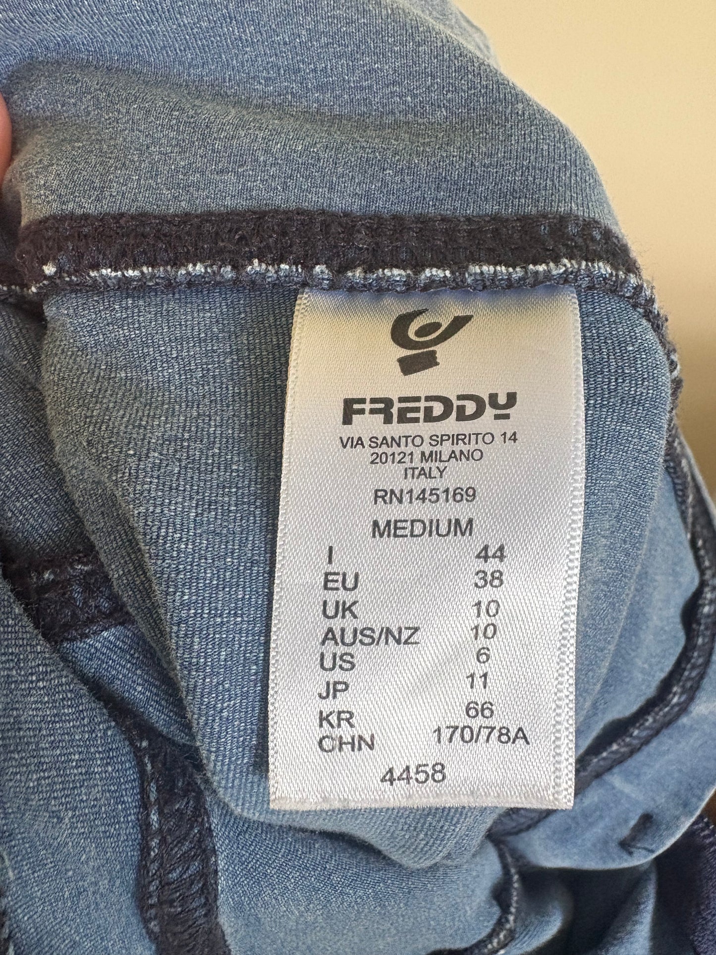 Women’s Freddy WR.UP® DenimHigh Waisted Full Length JEGGING Size Medium