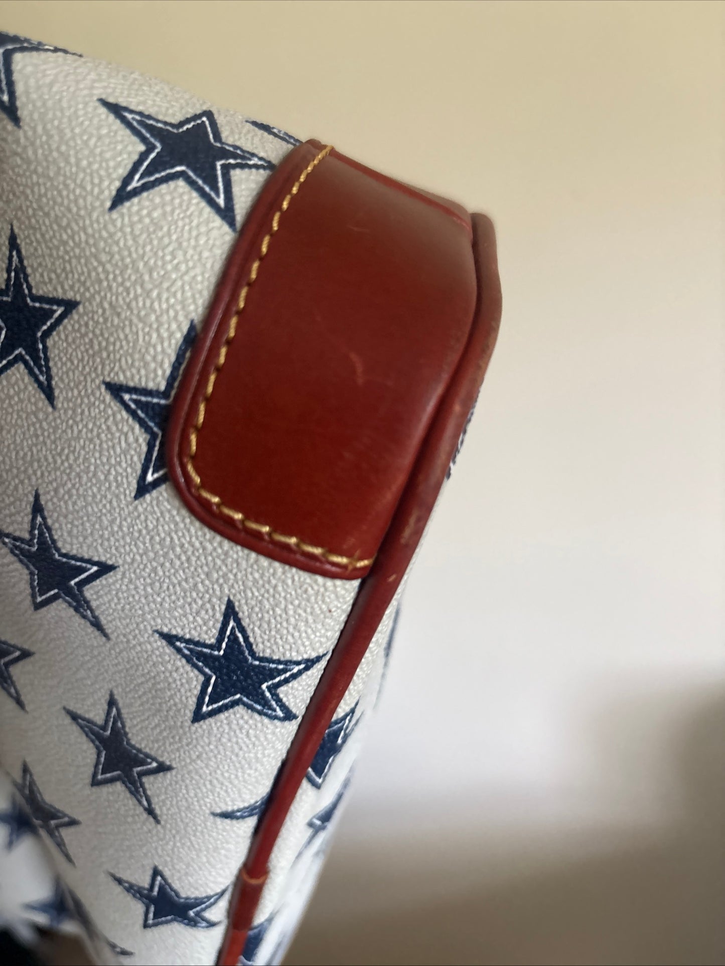 Purse: Dooney & Bourke Dallas Cowboys Crossbody, NFL Limited Edition