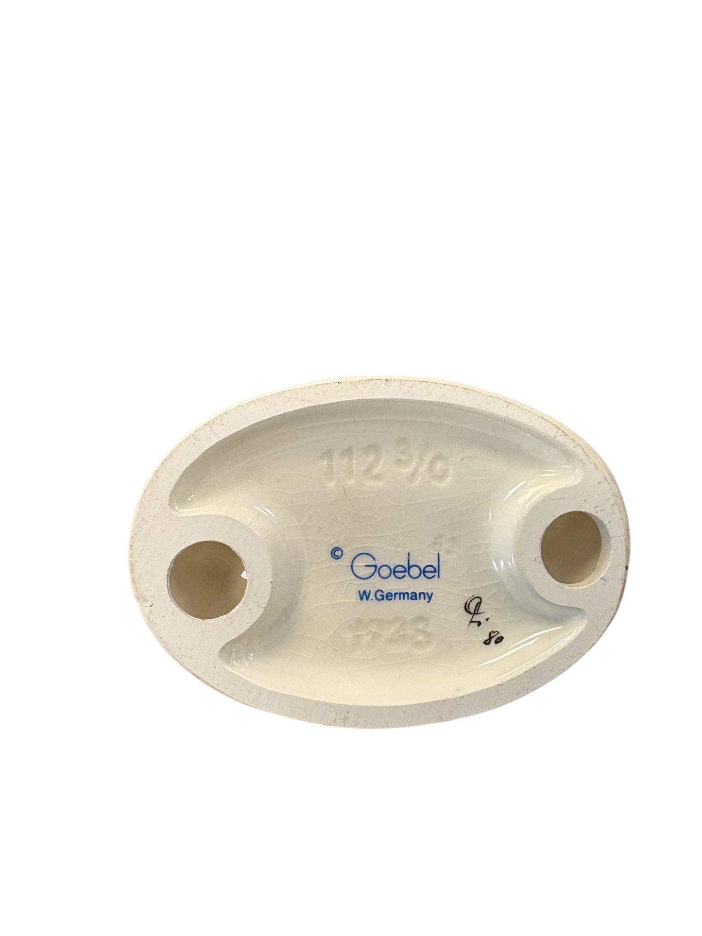 D - Hummel Goebel "Just Resting" Figurine