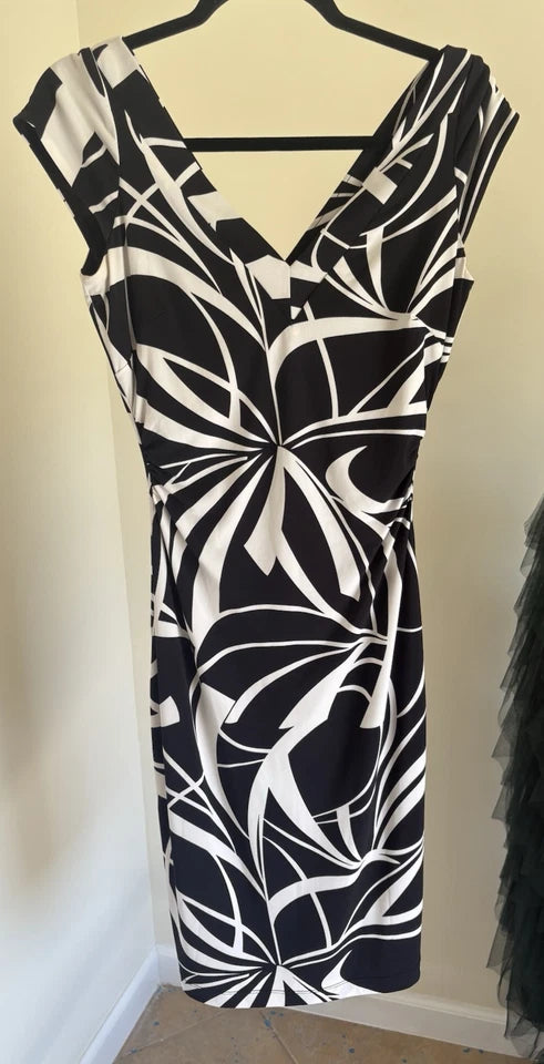 Women’s Dress, White House Black Market WHBM,  Abstract Pattern, Black And White - Size 4